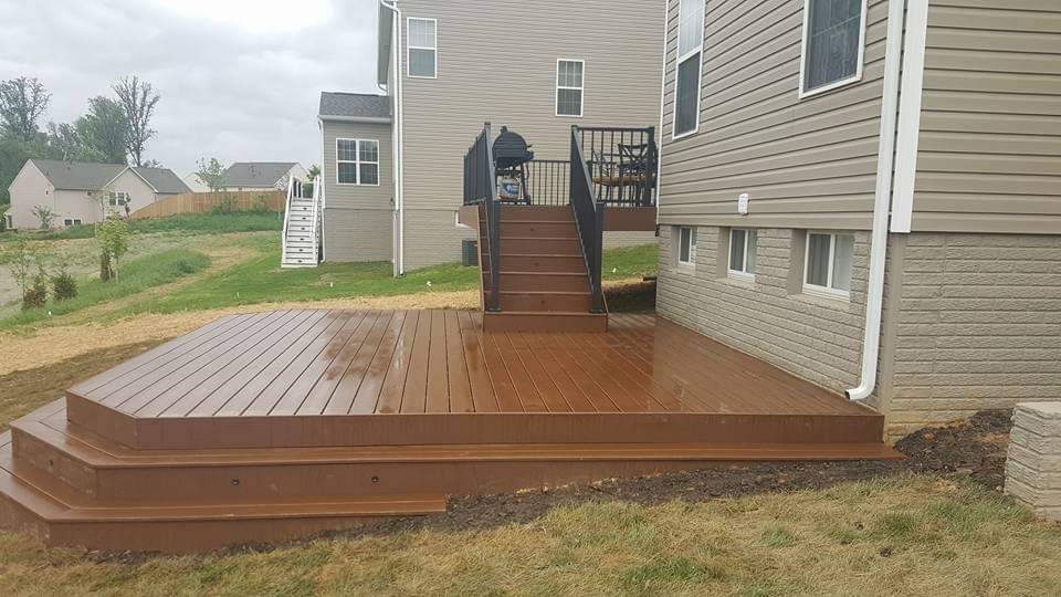 Octagonal multi-level deck platform, staircase view
