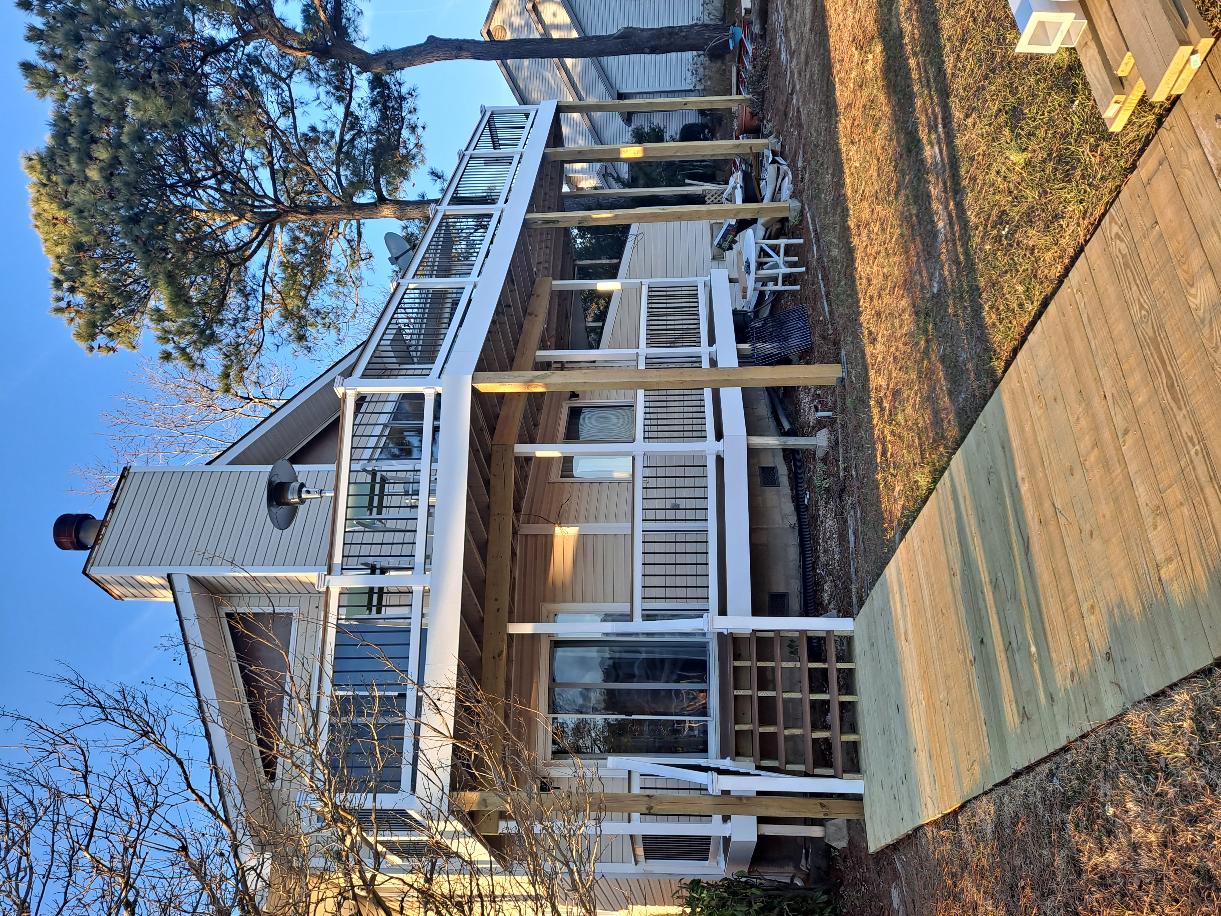 Multi-level deck addition built by Evans Brothers Construction